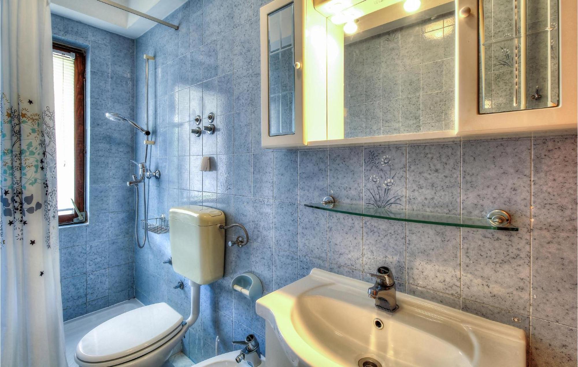 Amazing Apartment In Porec With Wifi Extérieur photo