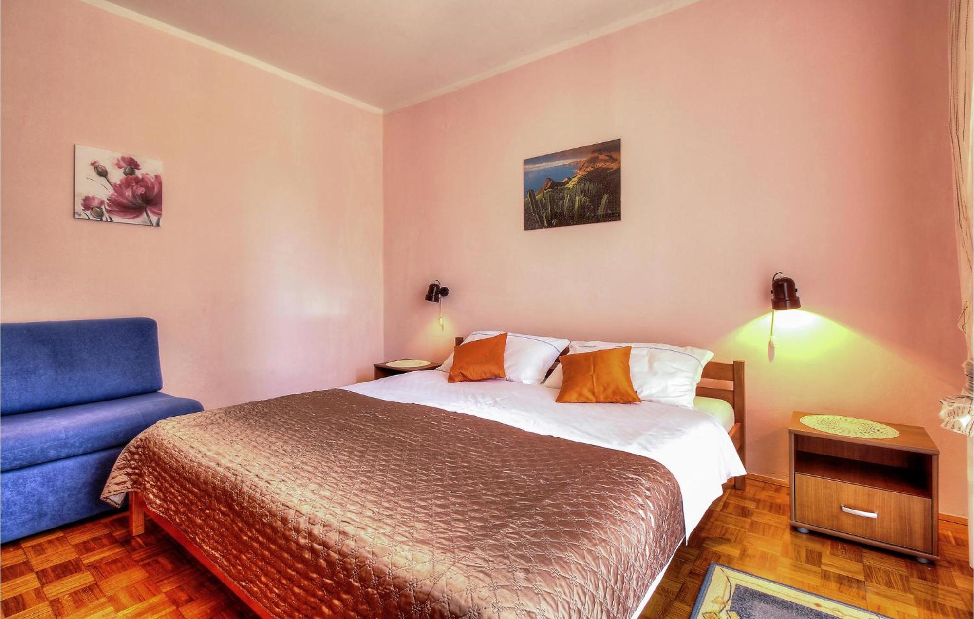Amazing Apartment In Porec With Wifi Extérieur photo