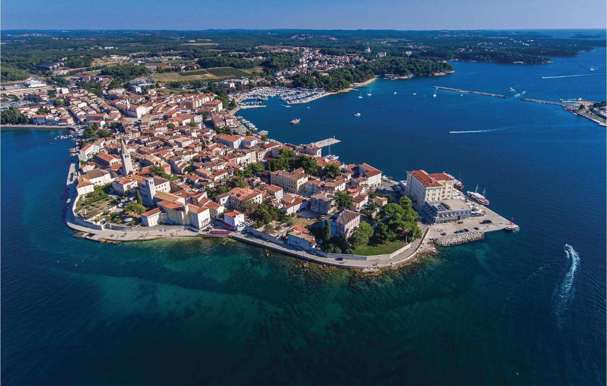 Amazing Apartment In Porec With Wifi Extérieur photo